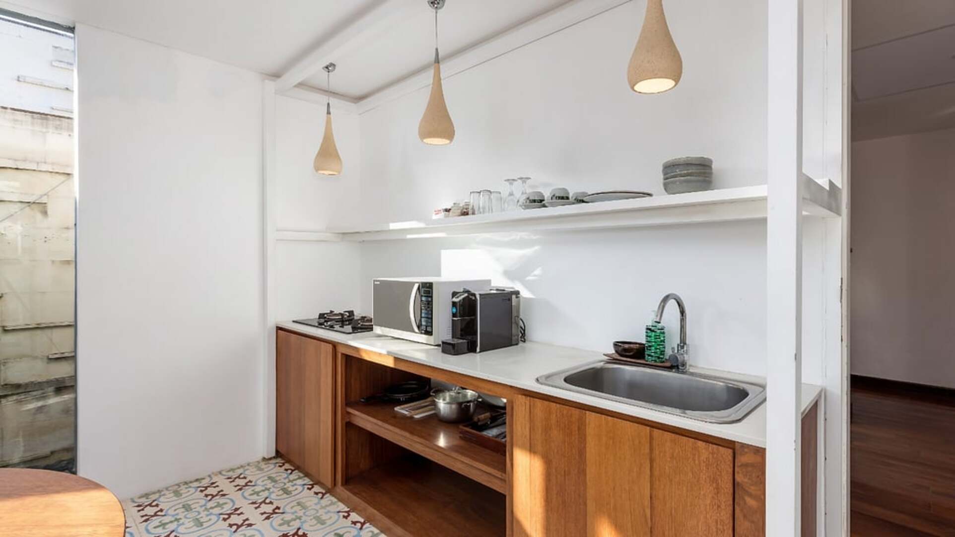 5 Star The Chand’s One – Sunset Beachfront Retreat