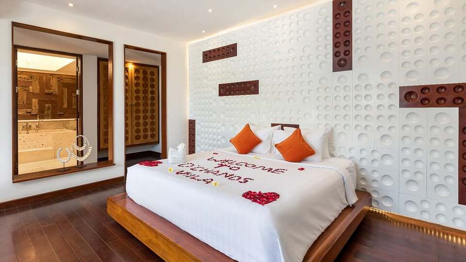 5 Star The Chand’s Two – Beachfront Family Escape