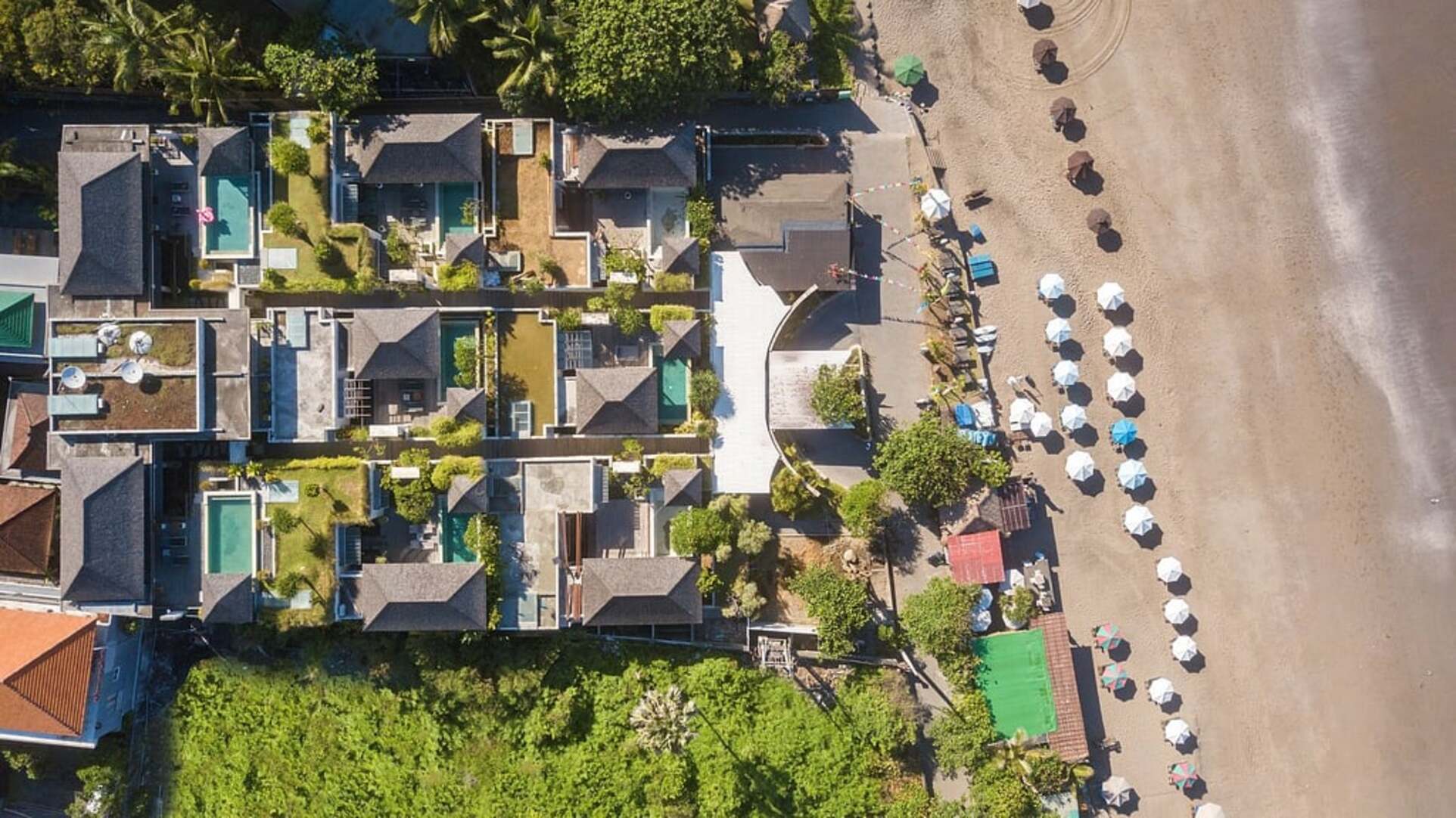 5 Star The Chand’s Two – Beachfront Family Escape