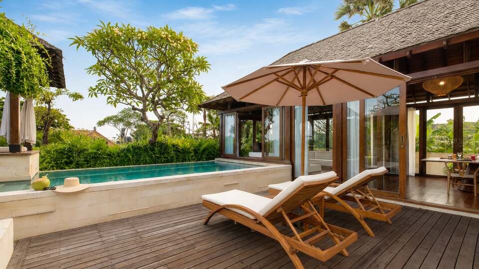 5 Star The Chand’s Two – Tropical Beachfront Escape