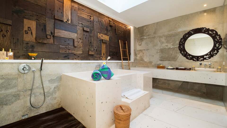 5 Star The Chand’s Two – Tropical Beachfront Escape