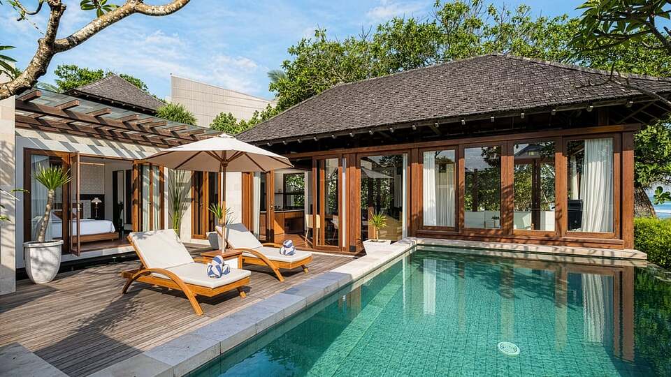5 Star The Chand’s Two – Beachfront Serenity Escape