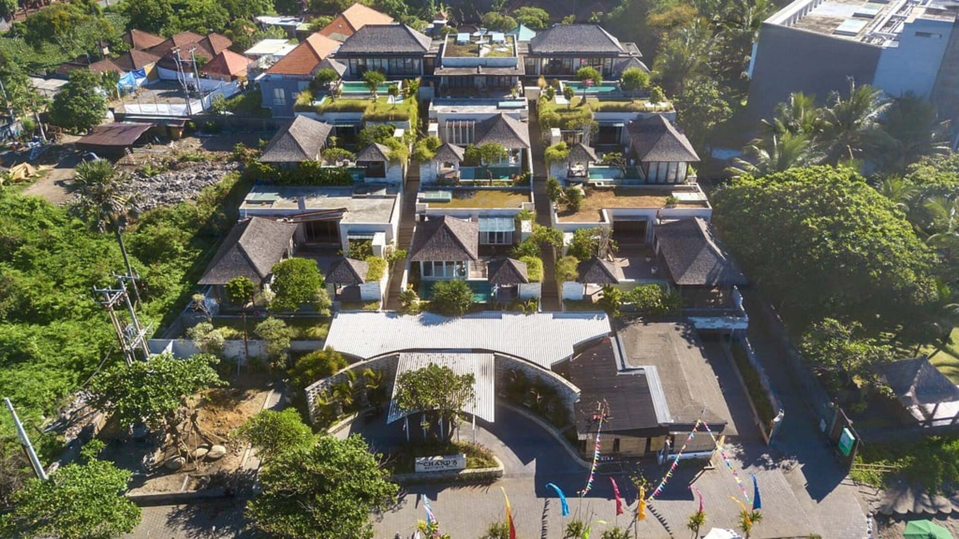 5 Star The Chand’s Two – Beachfront Serenity Escape