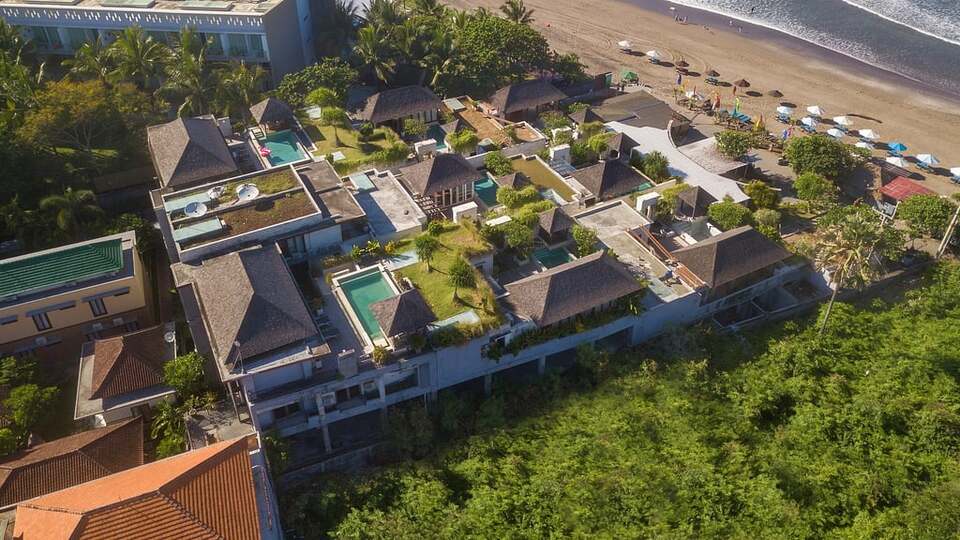 5 Star The Chand’s Two – Beachfront Serenity Escape