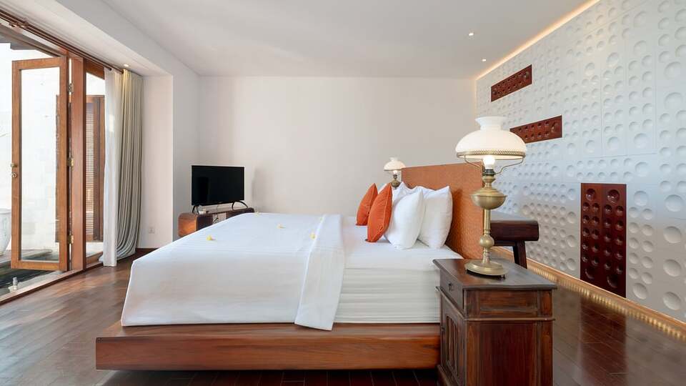 5 Star The Chand’s Two – Beachfront Serenity Escape