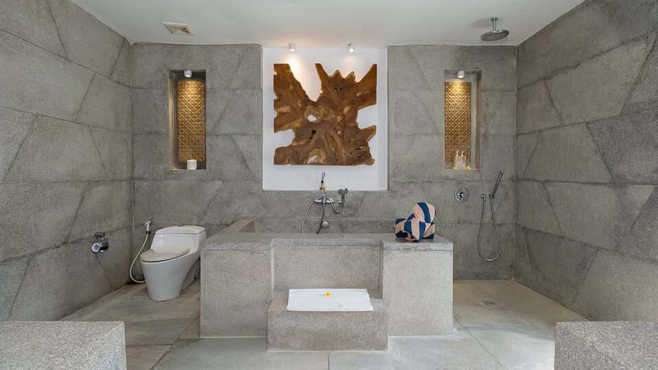 5 Star The Chand’s Three – Elevated Beachfront Escape