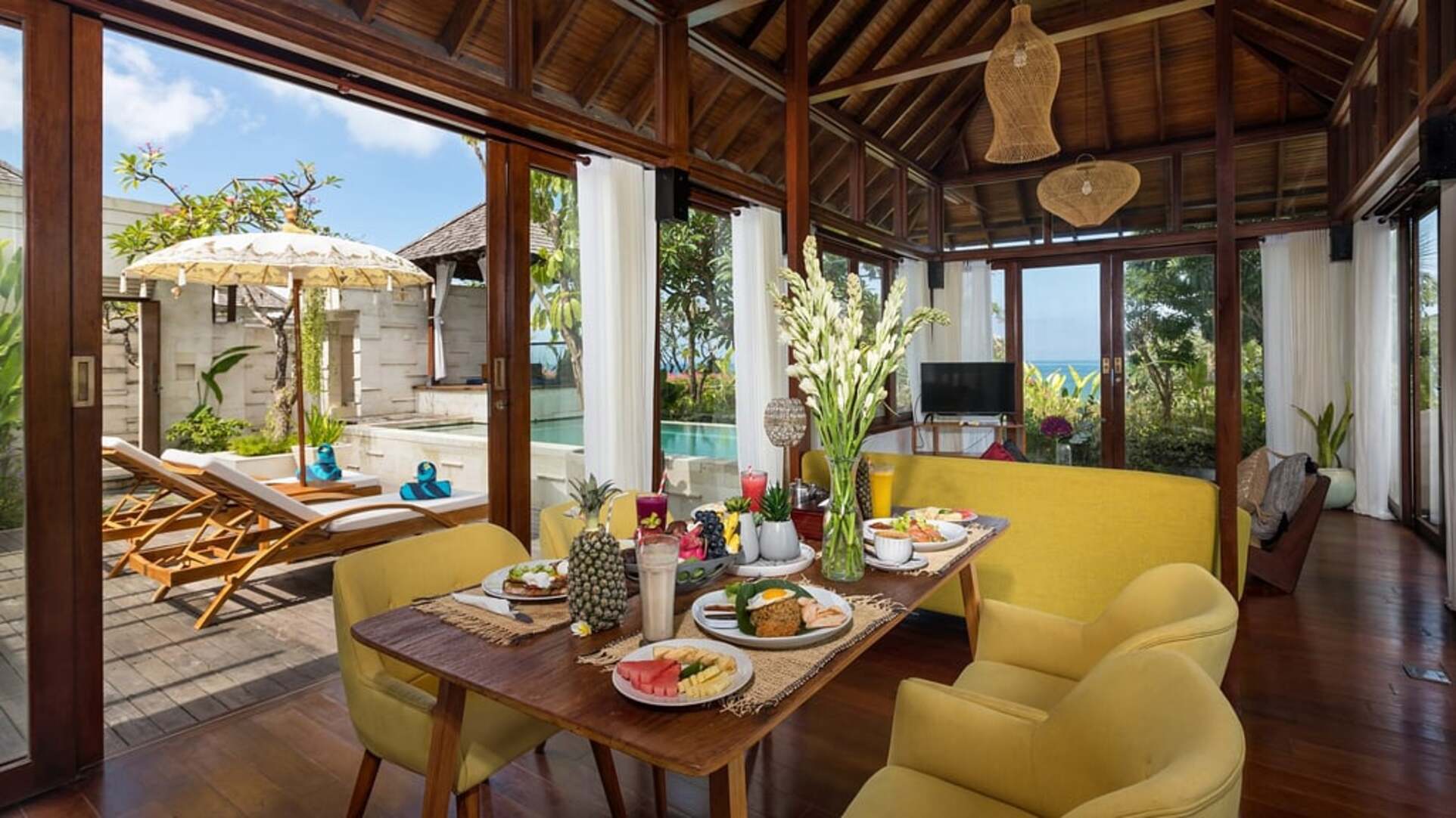 5 Star The Chand’s Estate – Exclusive Beachfront Collection