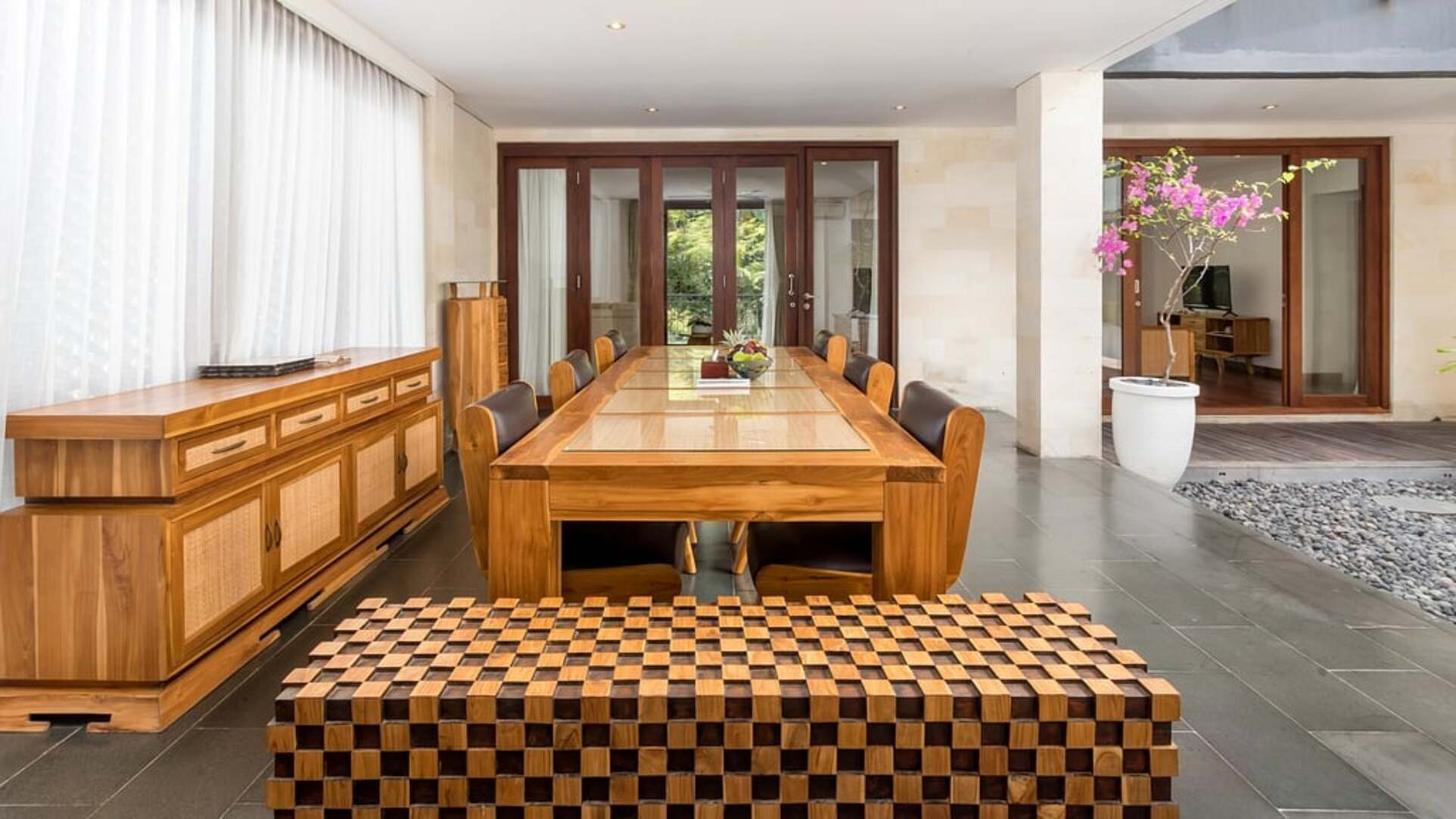 5 Star The Chand’s Estate – Exclusive Beachfront Collection