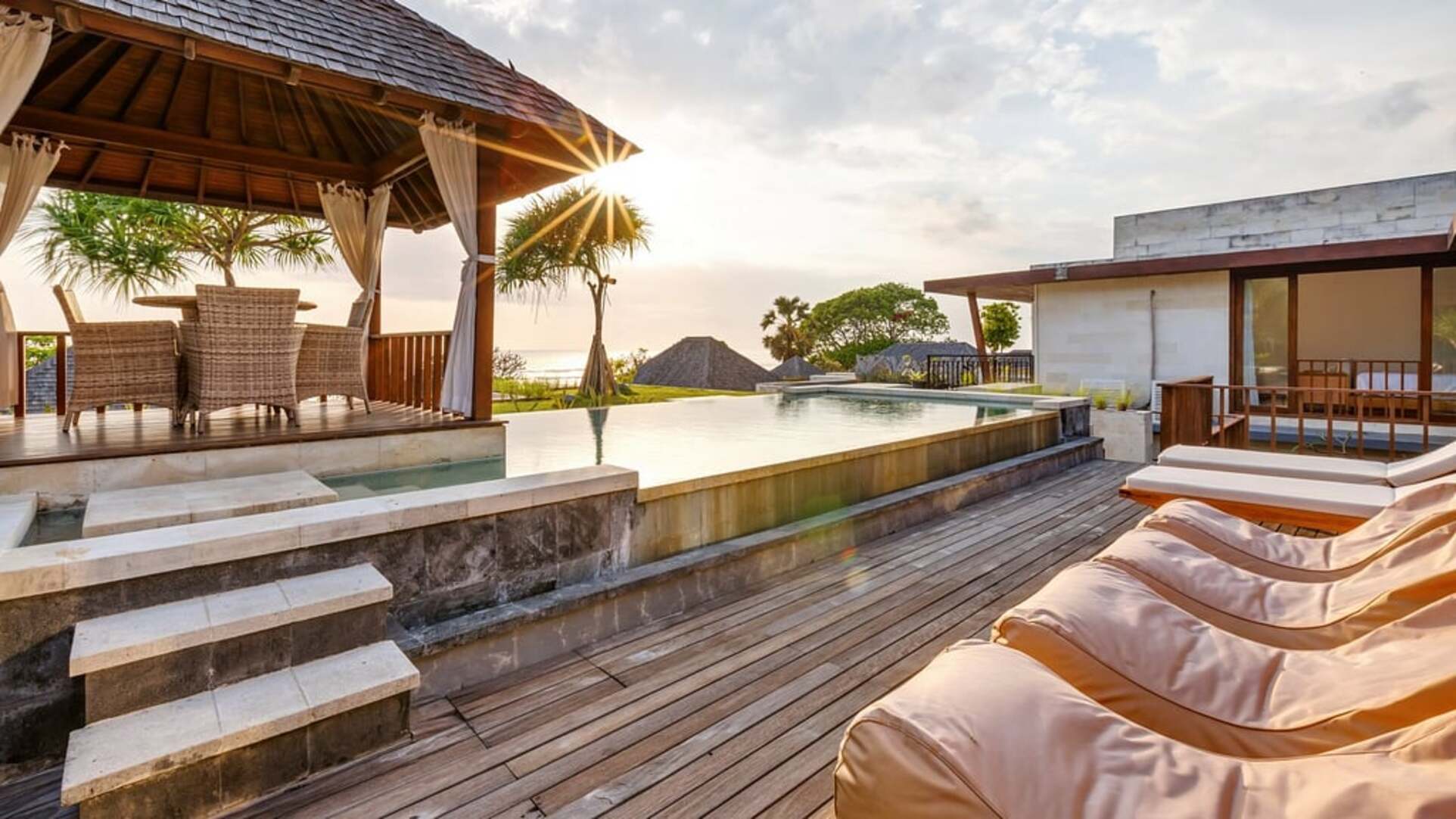 5 Star The Chand’s Estate – Exclusive Beachfront Collection