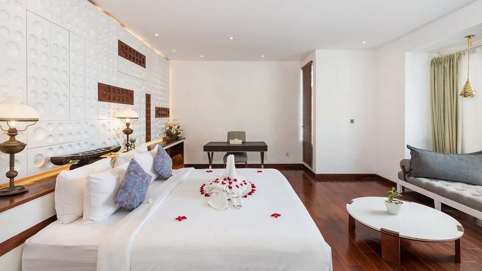 5 Star The Chand’s Estate – Exclusive Beachfront Collection