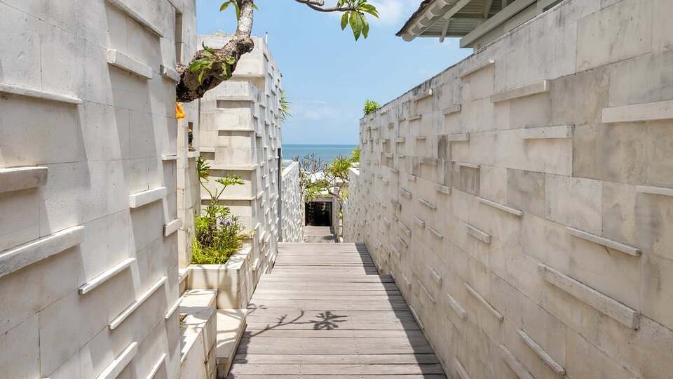 5 Star The Chand’s Estate – Exclusive Beachfront Collection