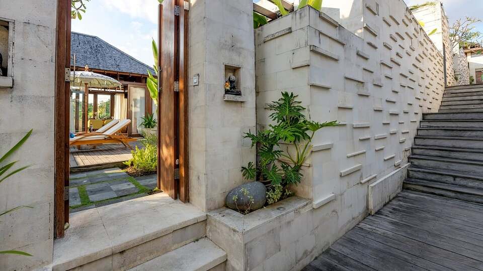 5 Star The Chand’s Estate – Exclusive Beachfront Collection