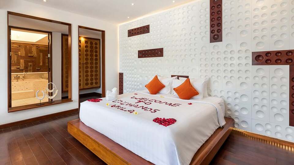 5 Star The Chand’s Estate – Exclusive Beachfront Collection