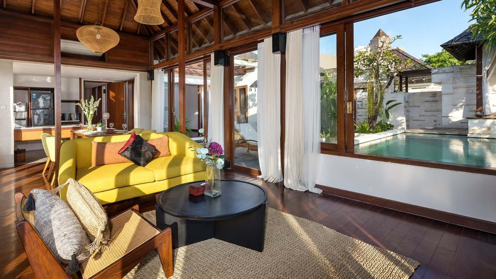 5 Star The Chand’s Estate – Exclusive Beachfront Collection