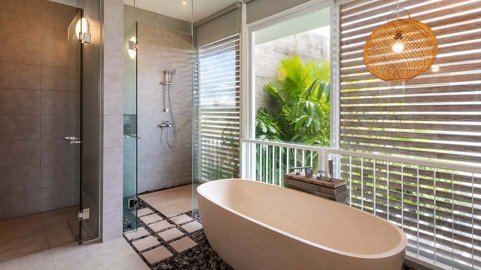 5 Star Swan Villa 1 – Tropical Seminyak Escape