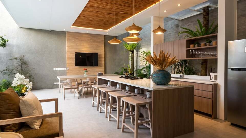 5 Star Swan Villa 3 – Boho Seminyak Sanctuary