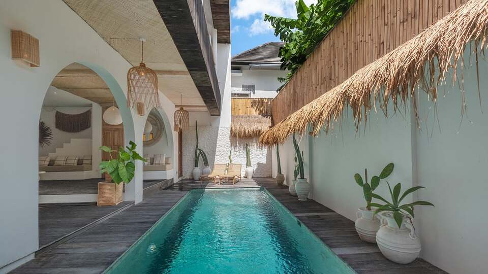 5 Star Villa Madissa – Modern Berawa Hideaway