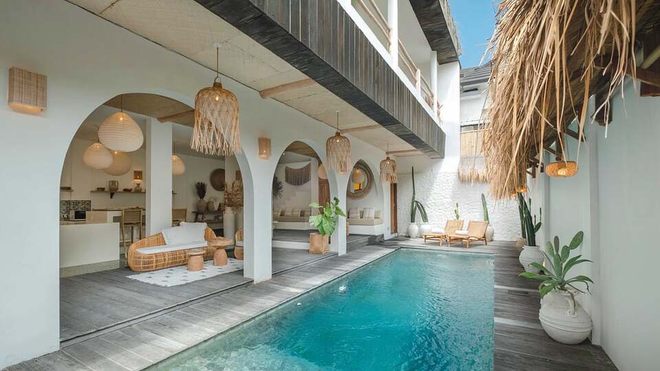 5 Star Villa Madissa – Modern Berawa Hideaway