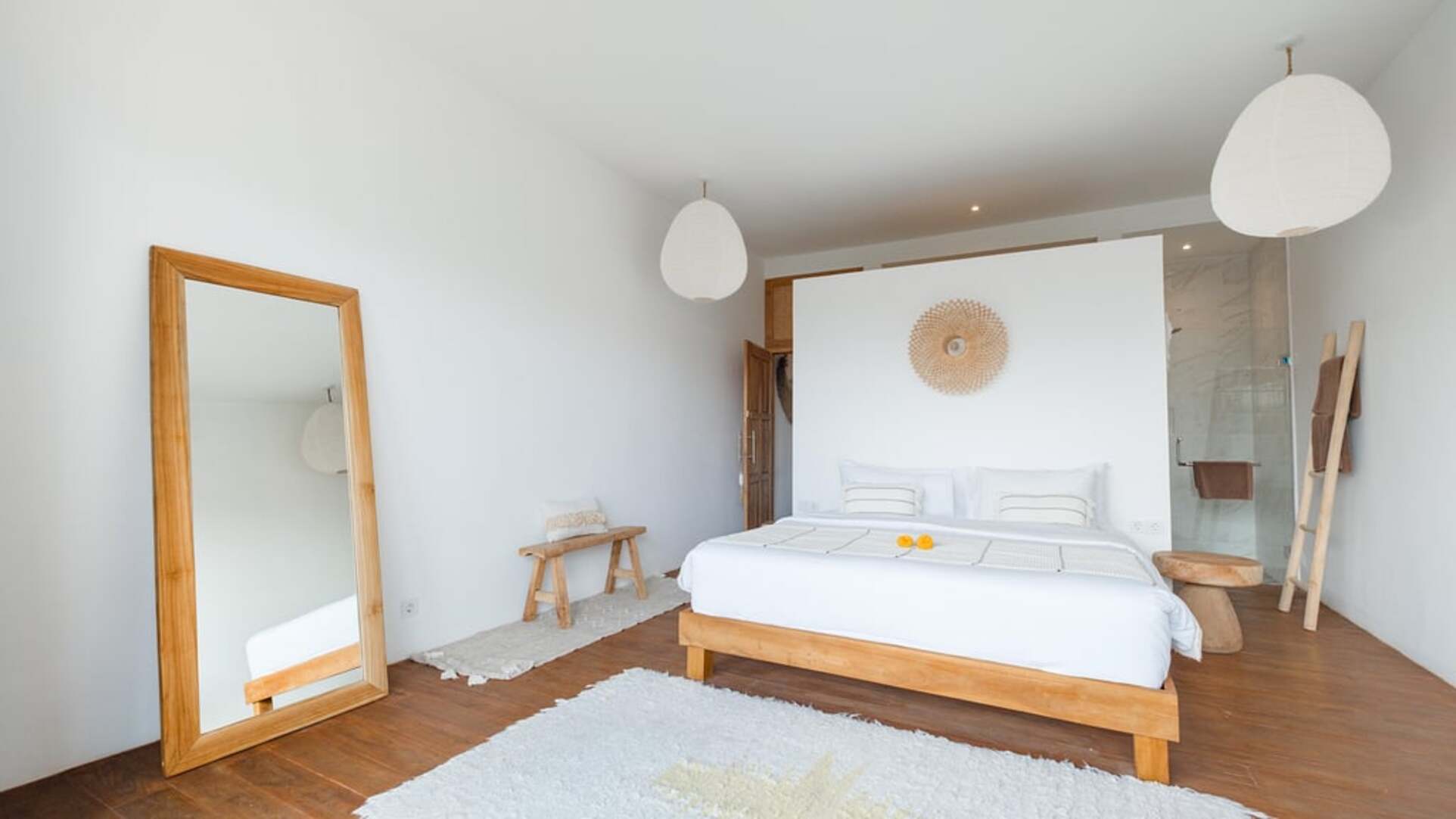5 Star Villa Madissa – Modern Berawa Hideaway