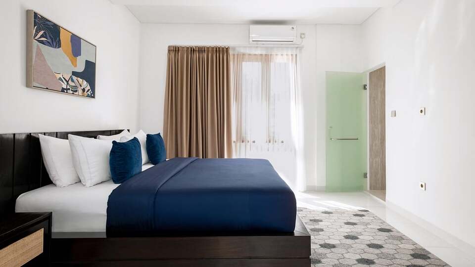 5 Star Villa Latima – Elegant Seminyak Retreat