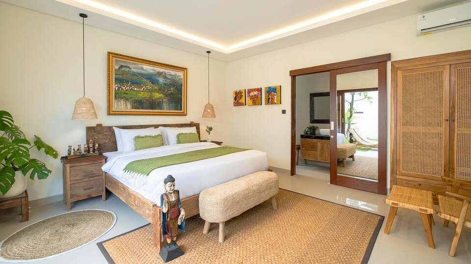 5 Star Villa Lange 2 – Serene Seminyak Escape