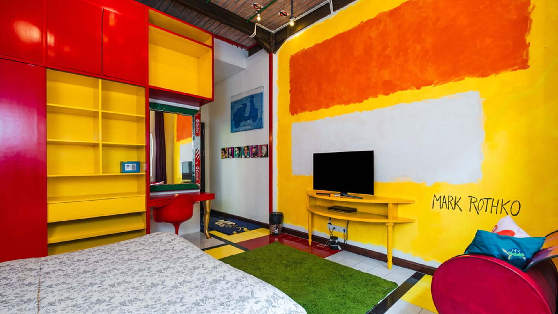 5 Star NicoNico Mansion – Eclectic Seminyak Mansion