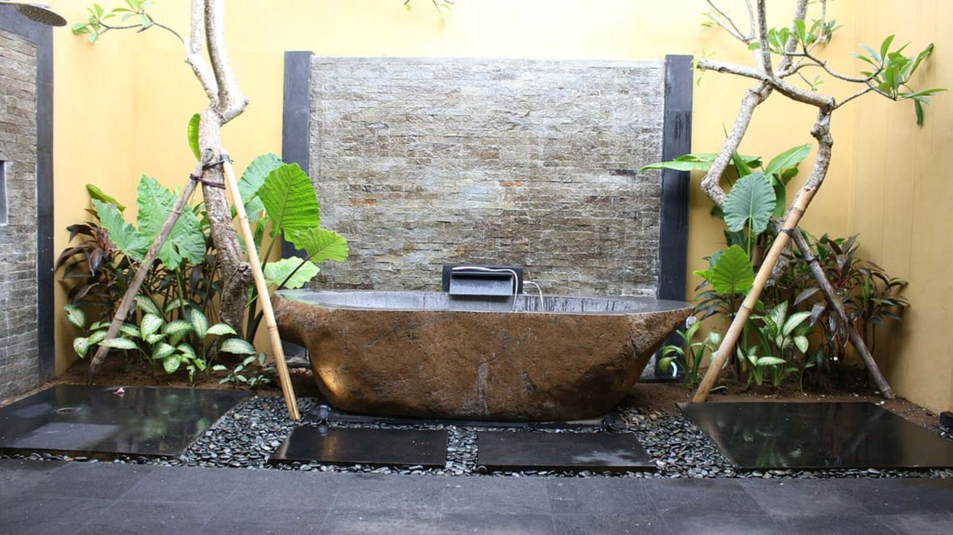 5 Star Alarte Estate – Elegant Seminyak Escape