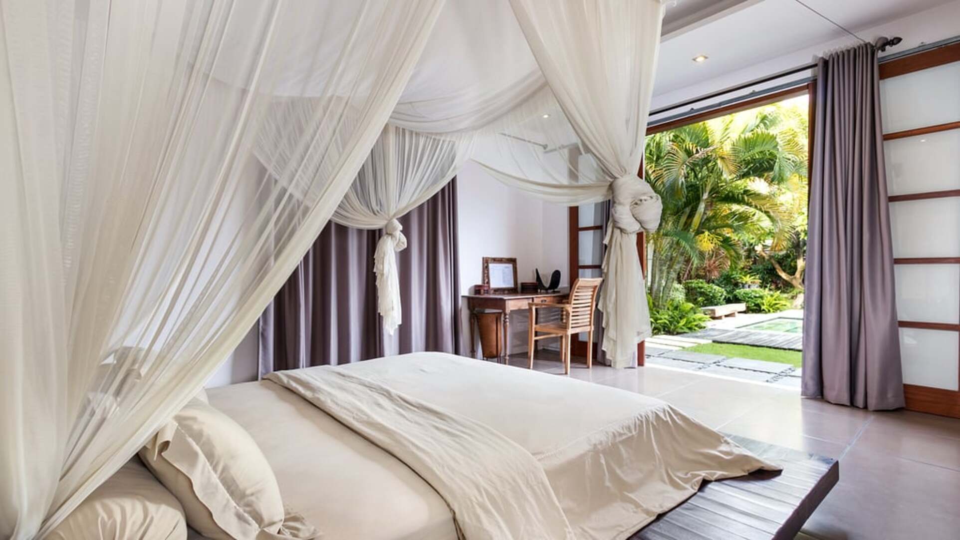 5 Star Alarte Estate – Elegant Seminyak Escape