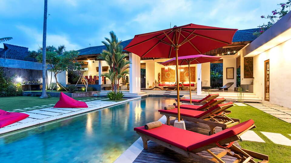 5 Star Alarte Estate – Elegant Seminyak Escape