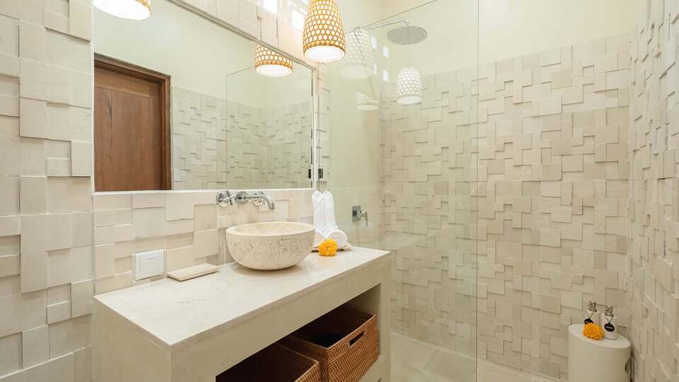 5 Star Alarte Estate – Elegant Seminyak Escape