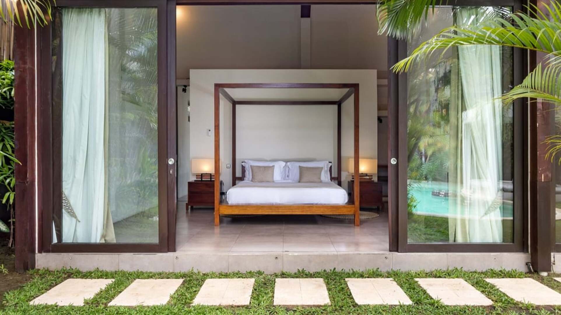 5 Star Alice Estate – Serene Seminyak Estate