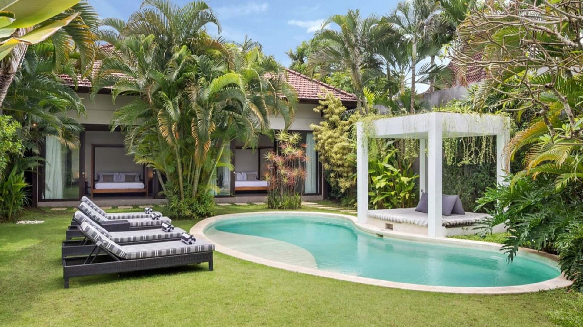 5 Star Alice Estate – Serene Seminyak Estate