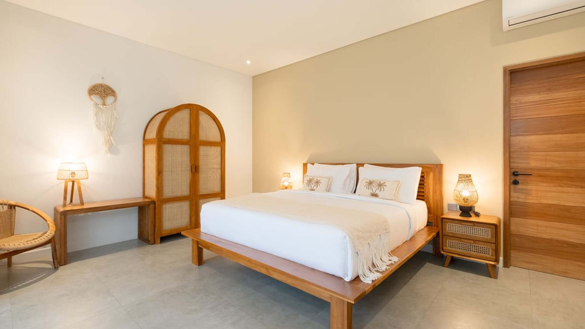 5 Star Villa Suka Sawah – Ricefield Serenity