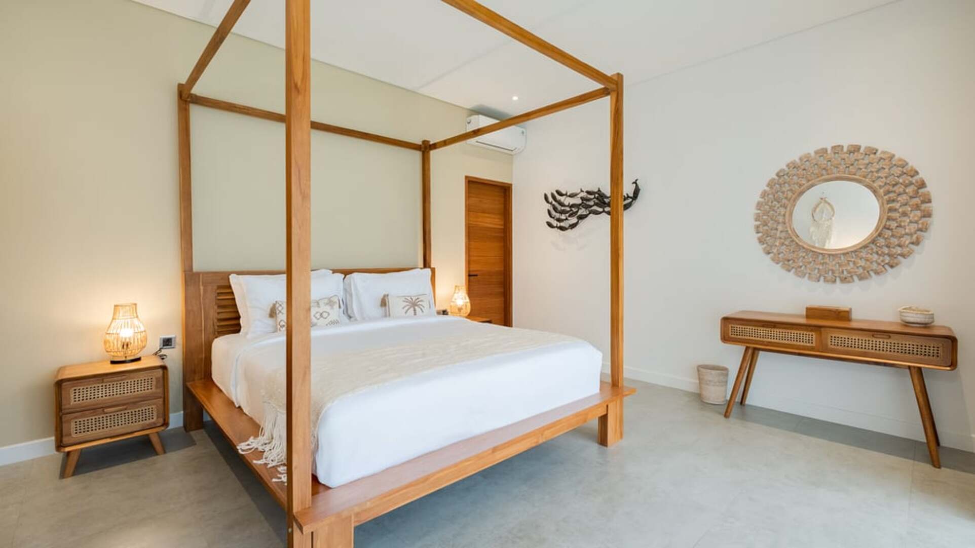 5 Star Villa Suka Sawah – Ricefield Serenity
