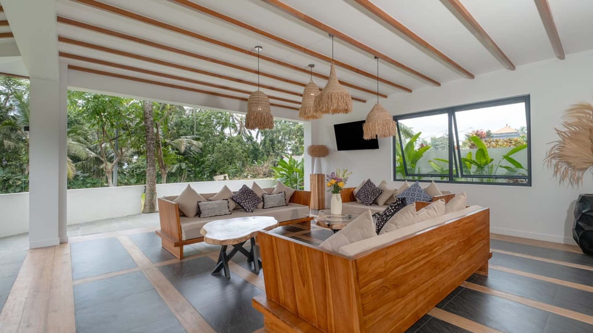 5 Star Villa Suka Sawah – Ricefield Serenity