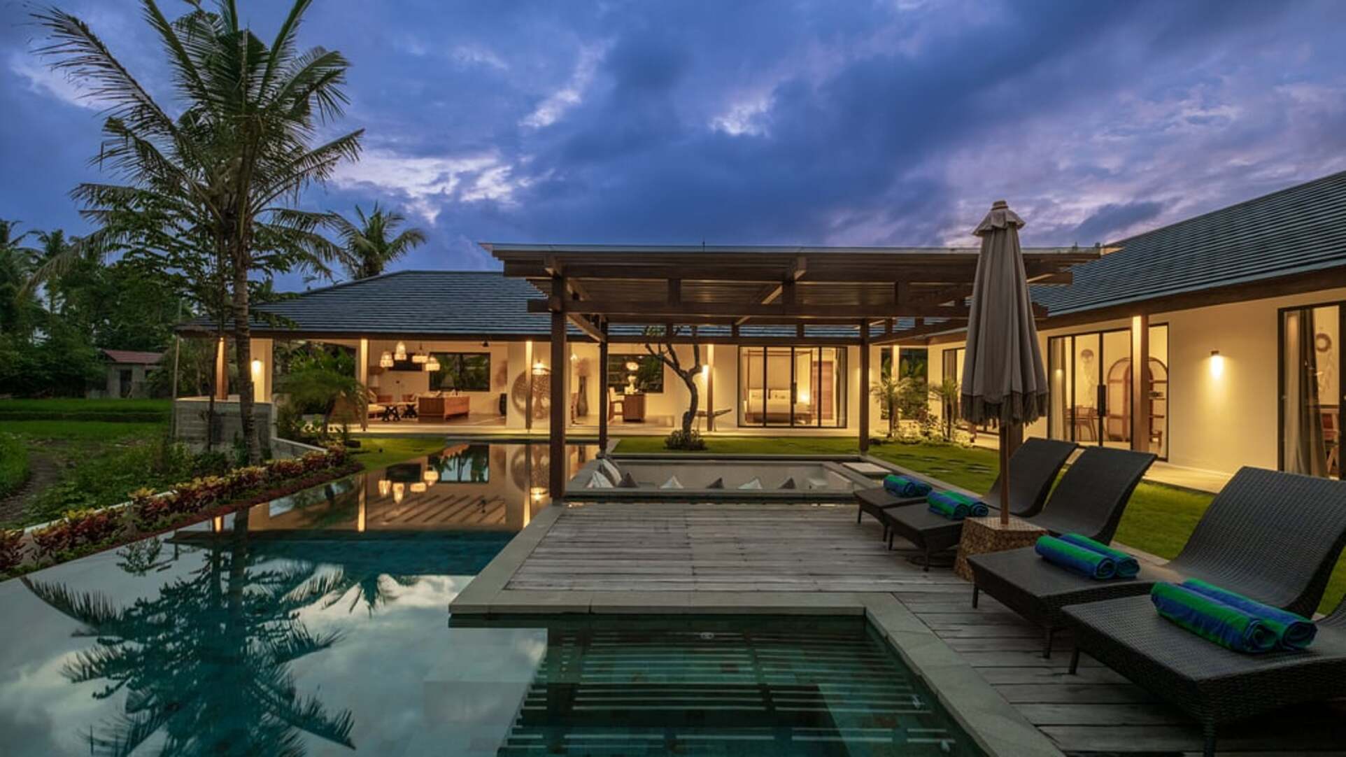 5 Star Villa Suka Sawah – Ricefield Serenity
