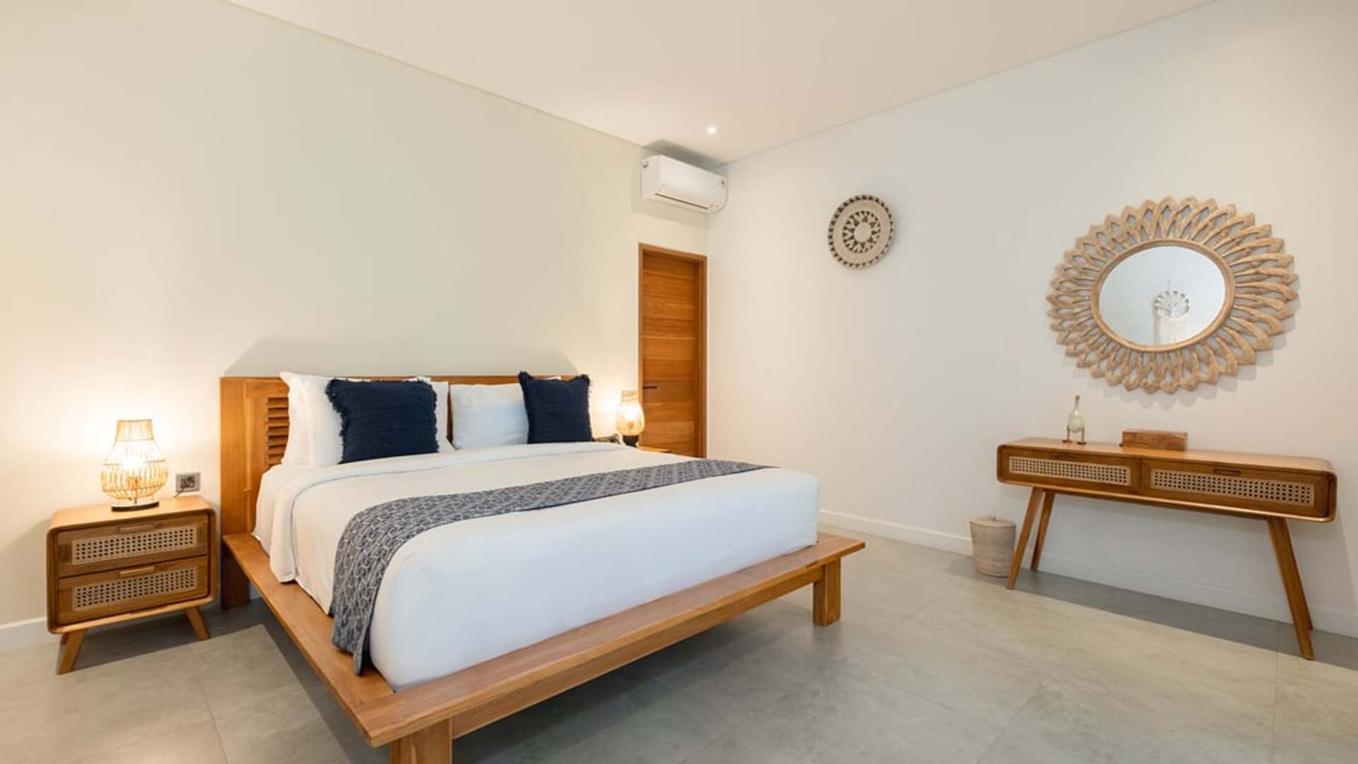 5 Star Villa Suka Sawah – Ricefield Serenity