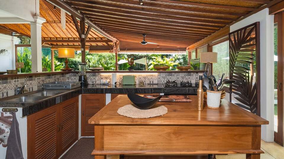 5 Star Villa Mogi – Serene Garden Escape