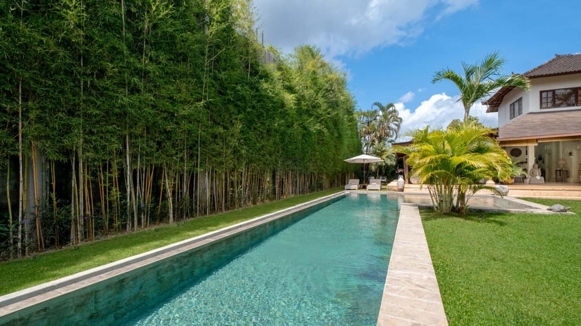 5 Star Villa Mogi – Serene Garden Escape
