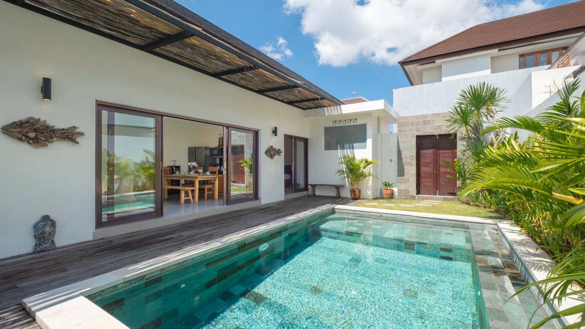 5 Star Villa Lange 3 - Modern Balinese Elegance