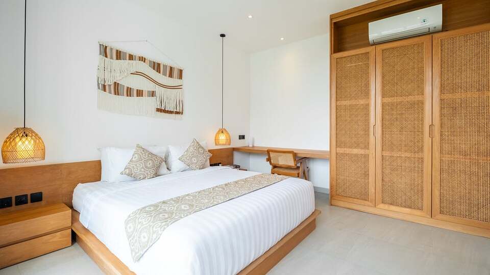 5 Star Villa Loona Palm Villa 2 - Contemporary Tropical Escape
