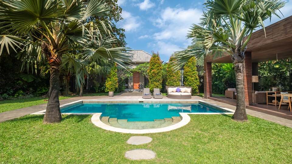 5 Star M Villa 318 Canggu - Tropical Elegance