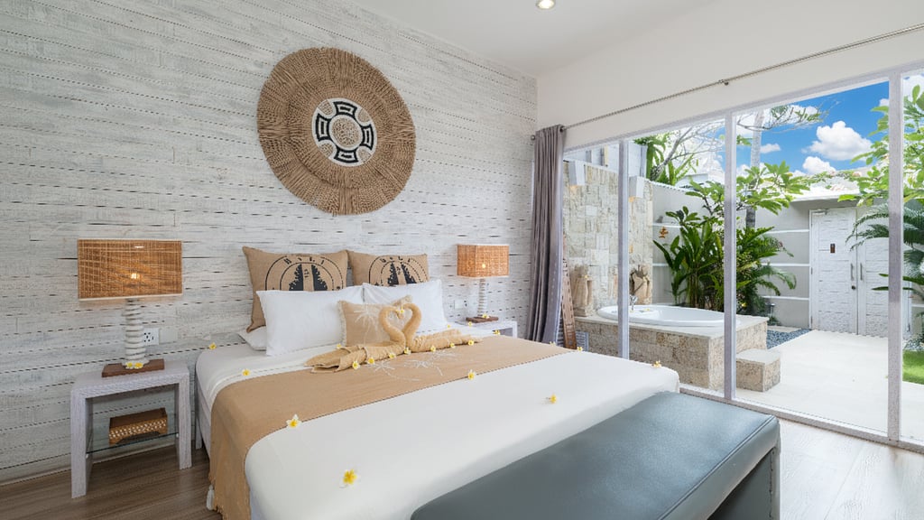 5 Star Villa Larimar - Romantic Serenity