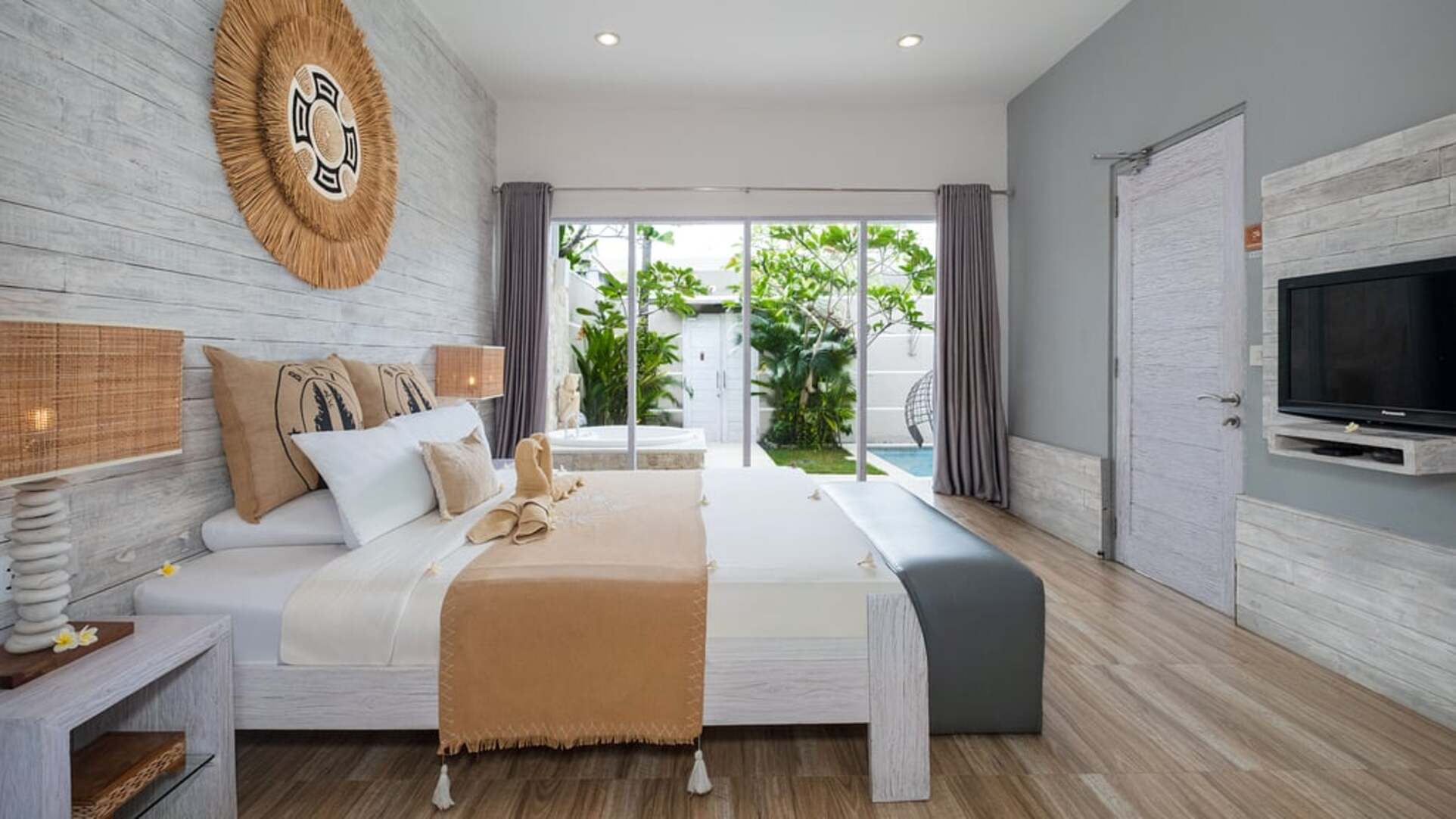 5 Star Villa Larimar - Romantic Serenity