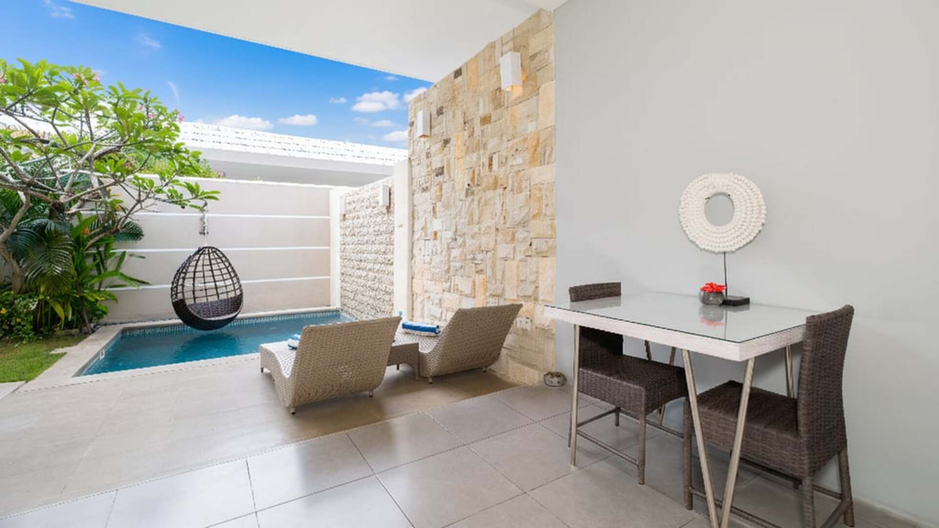 5 Star Villa Larimar - Romantic Serenity