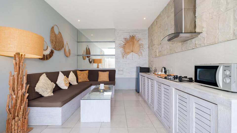 5 Star Villa Larimar - Romantic Serenity