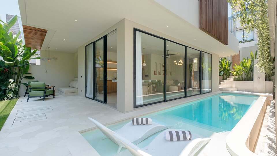 5 Star Loona Palm Seseh 1 - Contemporary Coastal Retreat, Seseh, Indonesia