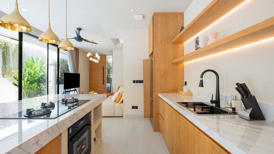 5 Star Loona Palm Seseh Estate - Modern Coastal Serenity