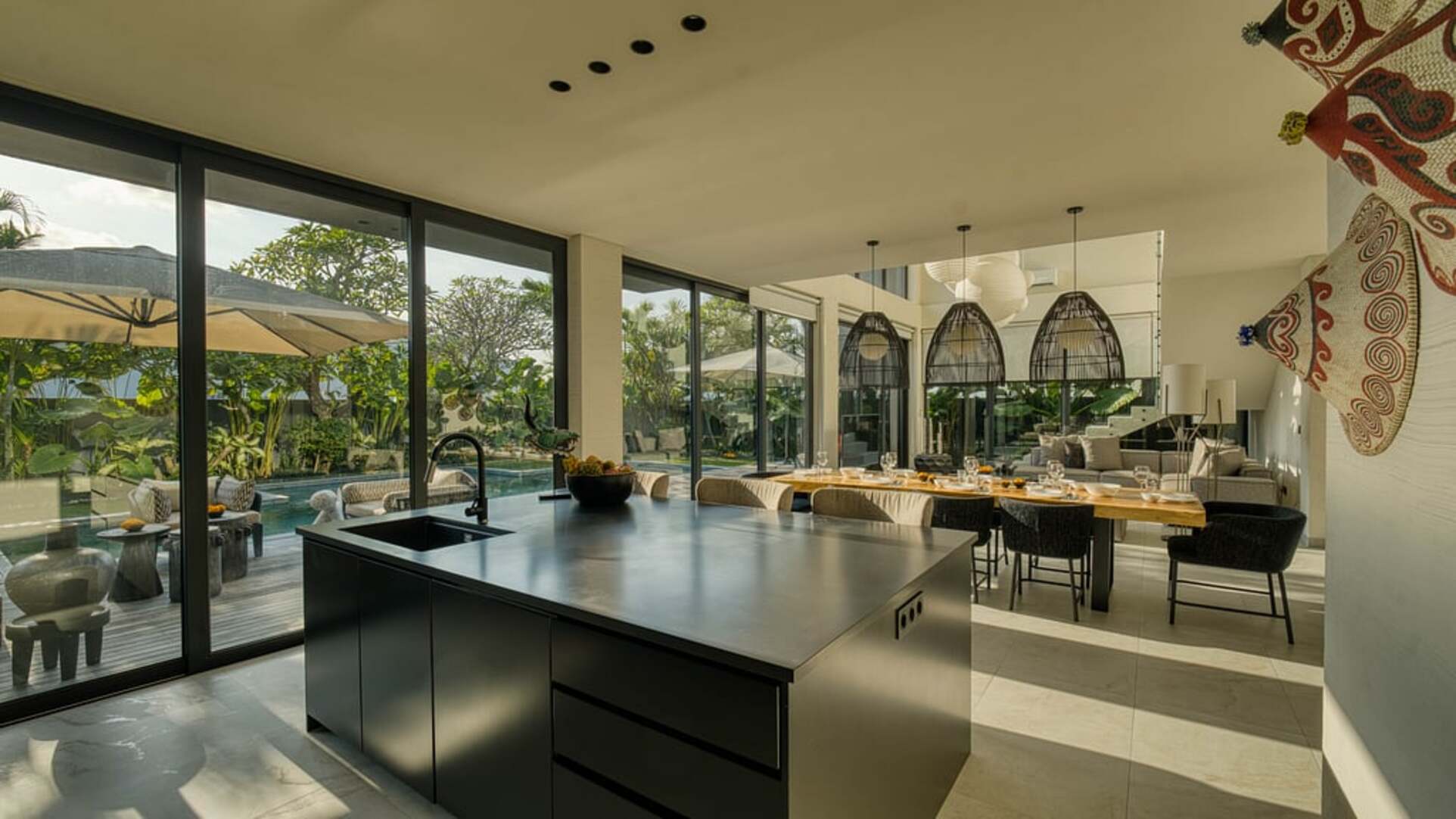 5 Star Villa Amara - Contemporary Tropical Luxury