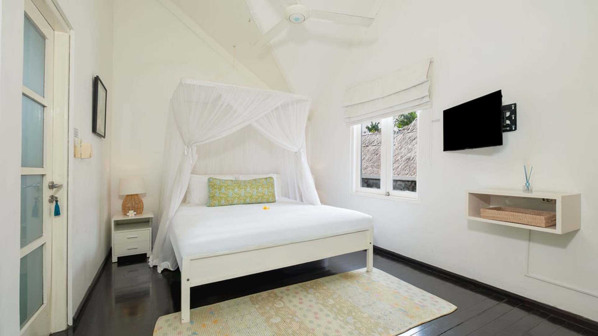 5 Star Villa Merta Sari 8 - Seminyak Serenity
